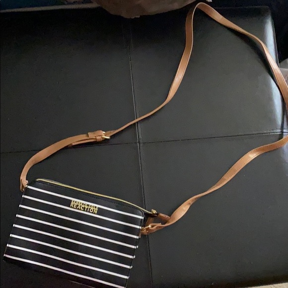 Kenneth Cole Crossbody Purse - Picture 1 of 1